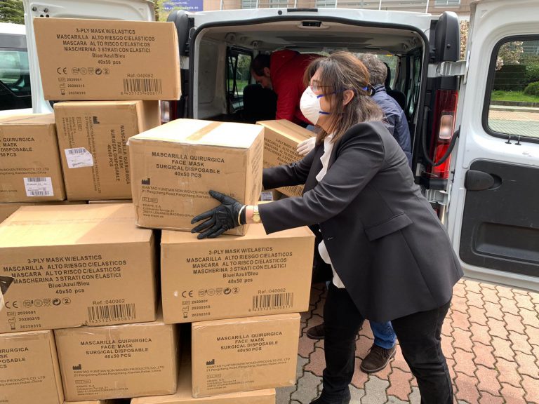 Pozuelo-recibe-mascarillas