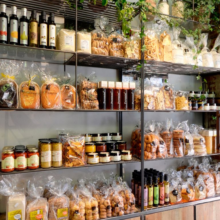 Más de ochenta comercios participan en el Concurso de escaparatismo Escaparatismo