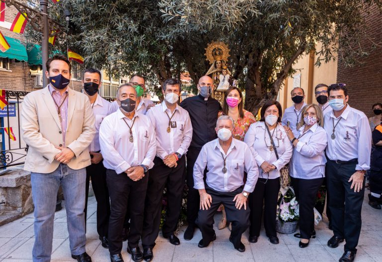 Escuetos actos religiosos por la celebración de la Virgen del Carmen