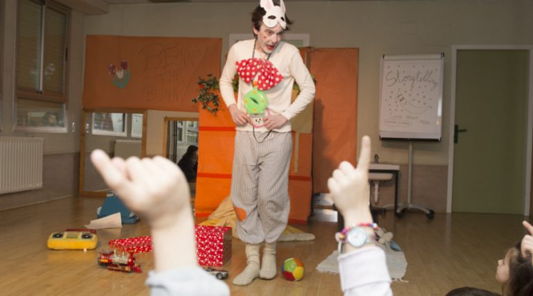 Cuentacuentos en colegio