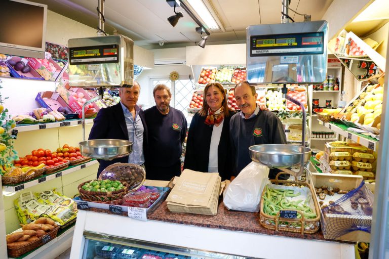 Los comercios reciben una nueva partida de bolsas ecológicas