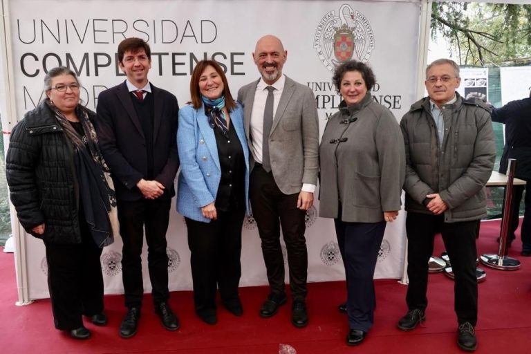 La Complutense celebra la colocación de la primera piedra de la Facultad de Económicas