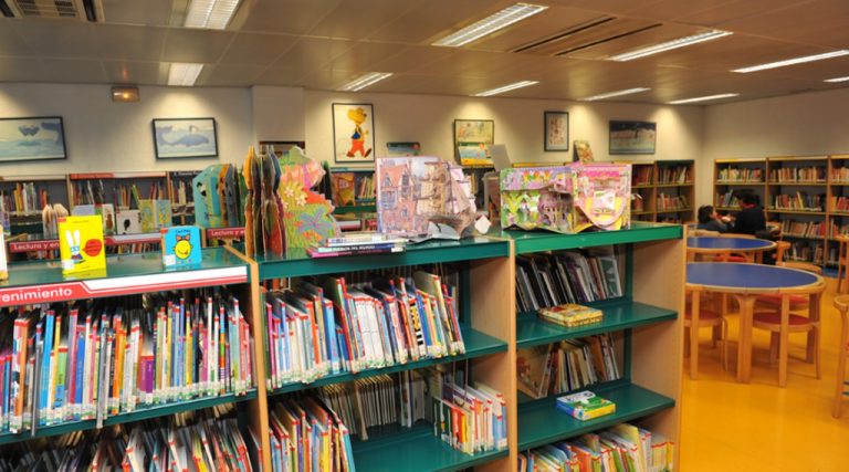 Ya es Navidad en las bibliotecas municipales de Pozuelo