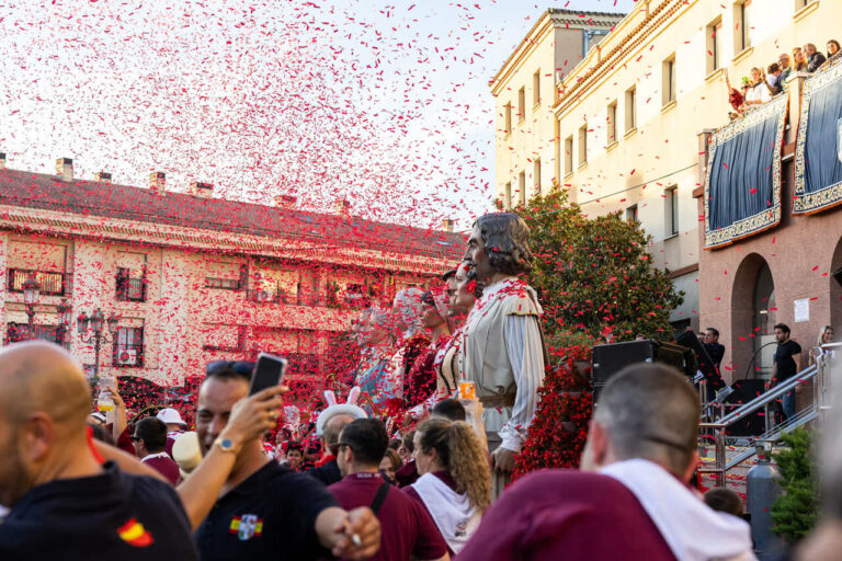 Tributo a Melendi, Fiesta Ochentera y campeonato de flanes: así se vive el miércoles de fiestas en Pozuelo